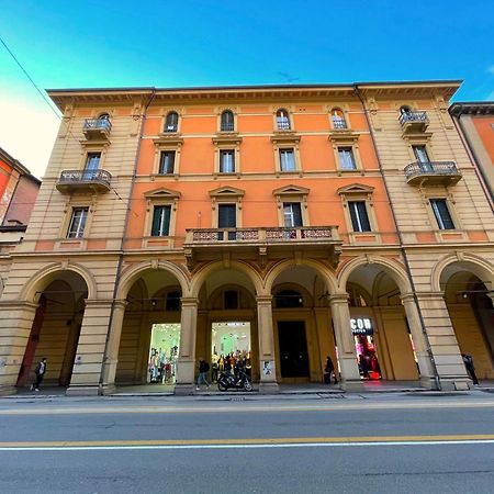 Bologna Suites - Private Bathroom Екстер'єр фото