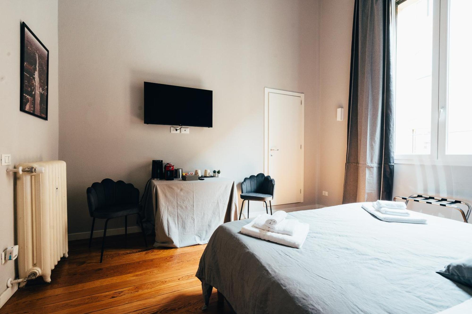 Bologna Suites - Private Bathroom Екстер'єр фото