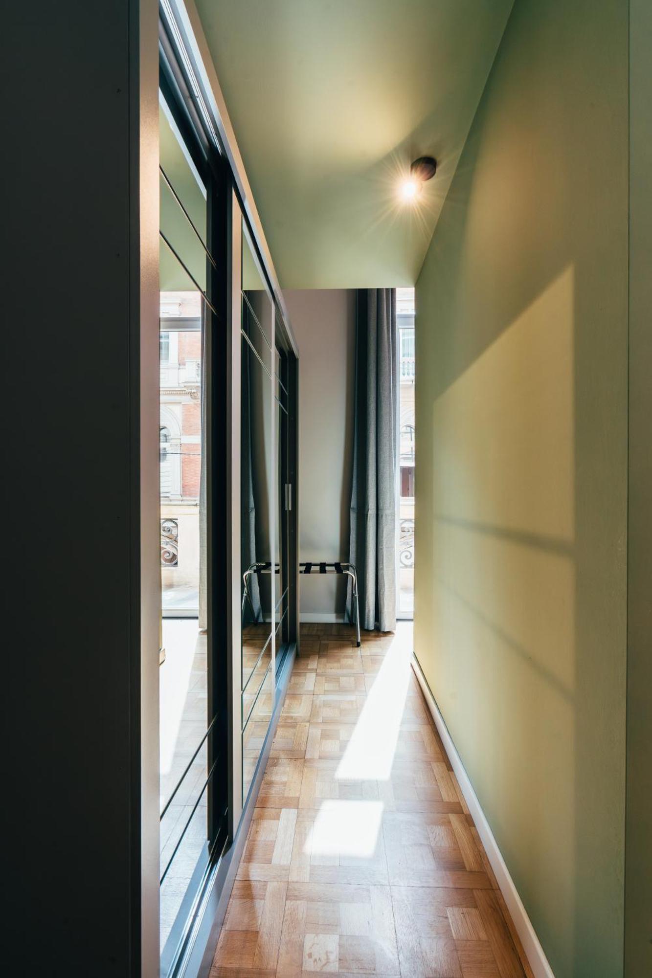 Bologna Suites - Private Bathroom Екстер'єр фото