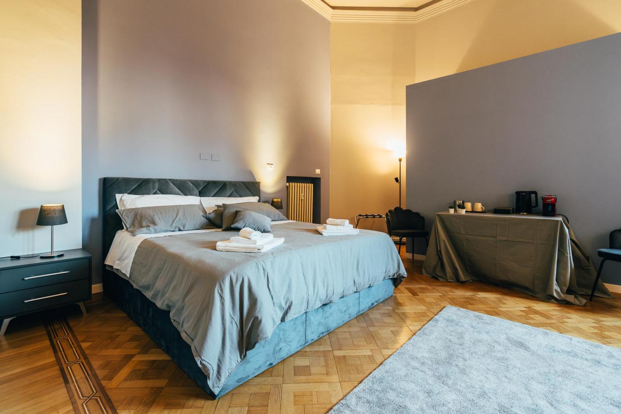 Bologna Suites - Private Bathroom Екстер'єр фото