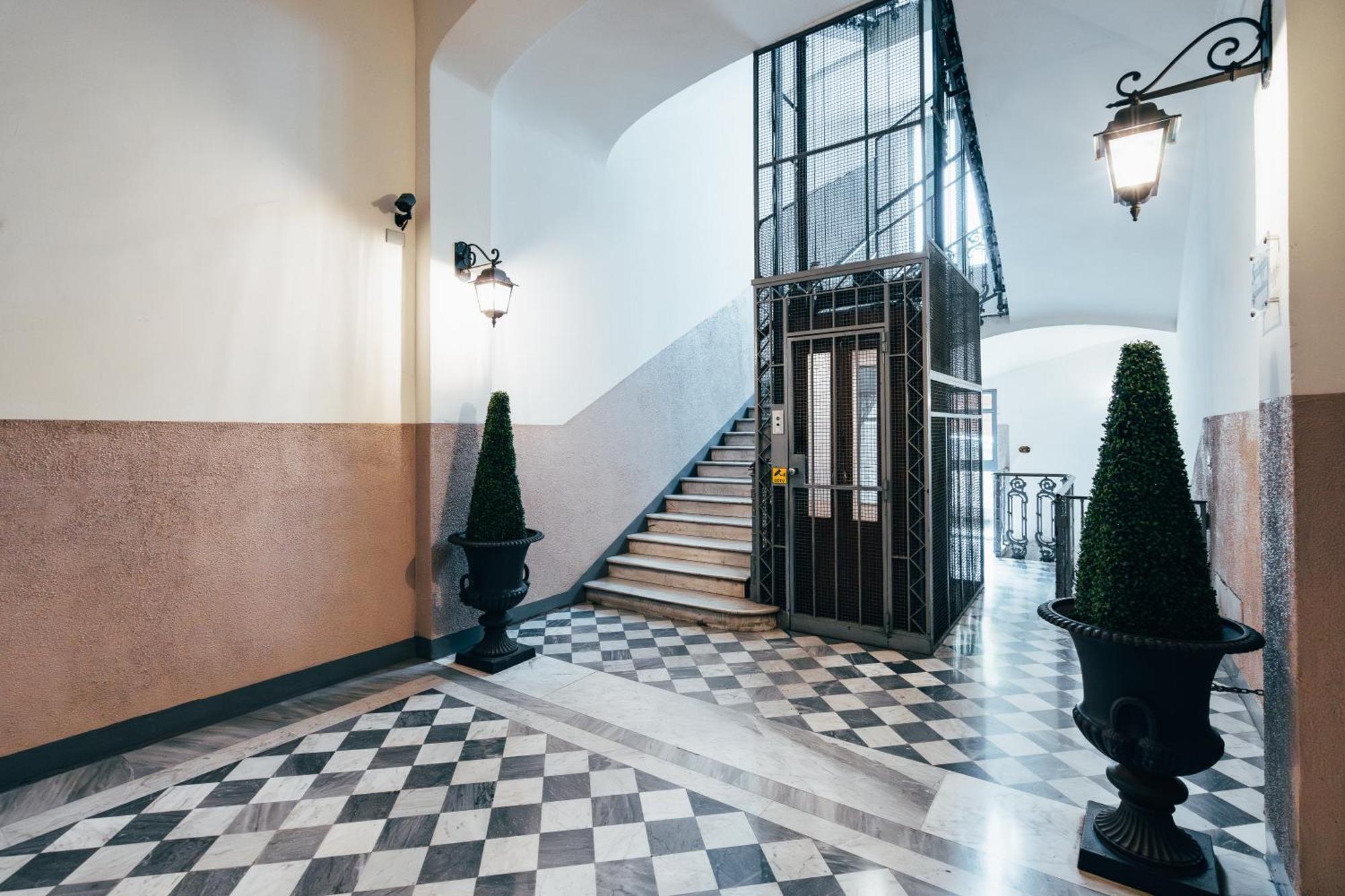 Bologna Suites - Private Bathroom Екстер'єр фото